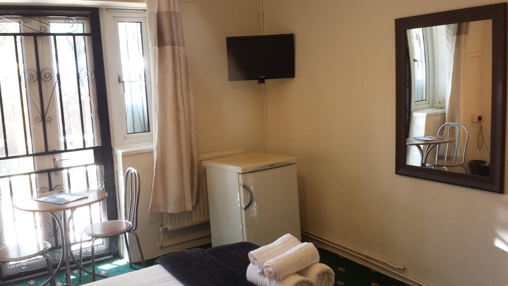 Whitechapel Roomsロンドン 部屋 写真